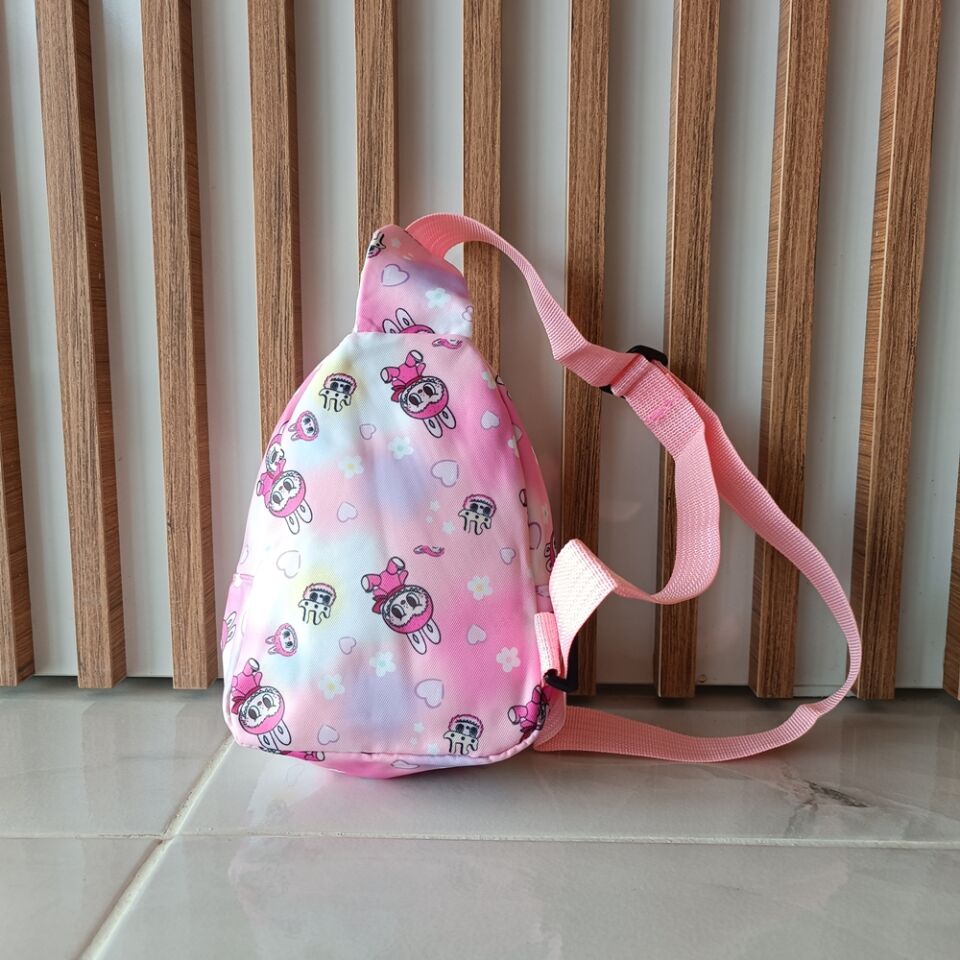 LABUBU KARAKTERLİ ÇANTA