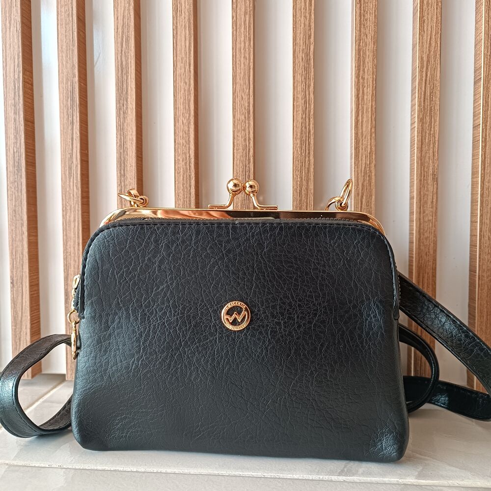 ORTA BOY 3 GÖZLÜ SUNİ DERİ ÇIMALI KADIN OMUZ ÇANTA