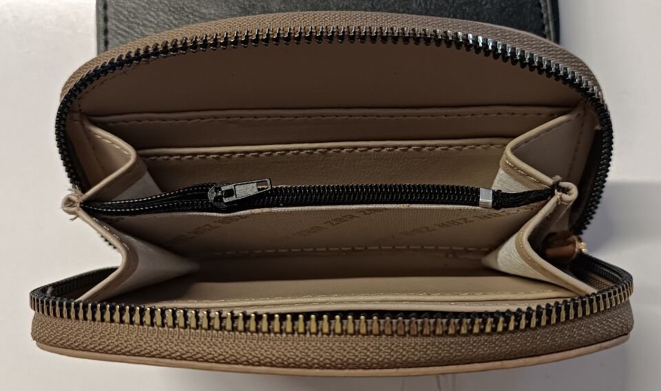 D şeklinde fermuarlı bayan cüzdan