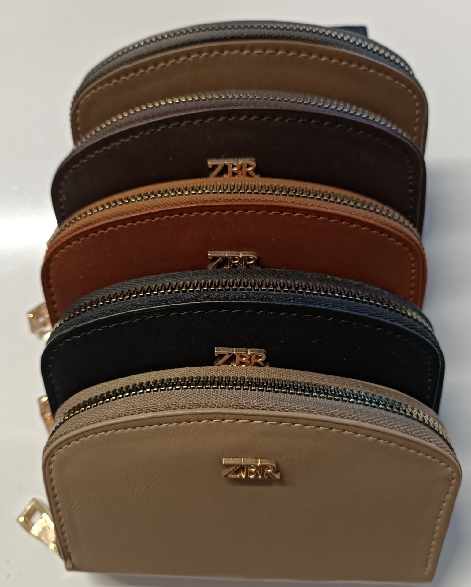 D şeklinde fermuarlı bayan cüzdan